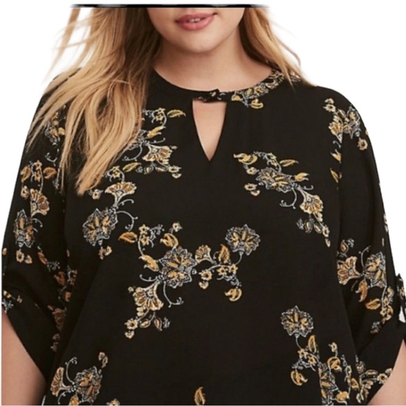 Torrid Marigold Black and Yellow Floral TunicSize 2X - Picture 2 of 12